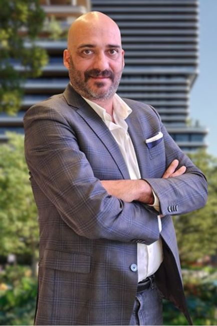 Alejandro Avilés