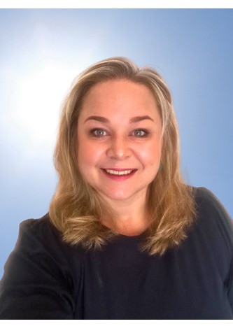 Lindsay Hall