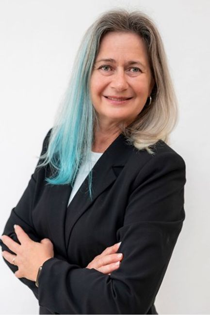 Ângela Born