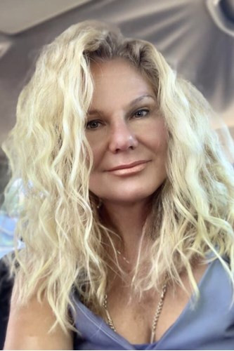Debbra-Lyn van Niekerk