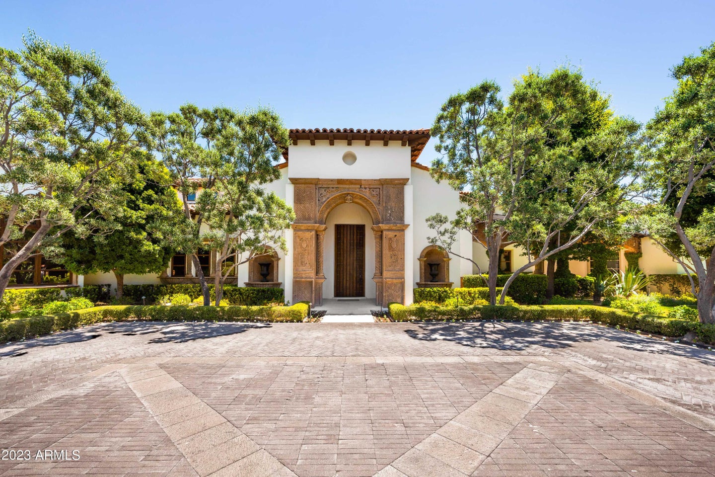5575 N CASA BLANCA Drive Paradise Valley, AZ 85253