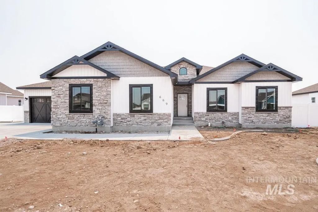 4824, Torcello Dr