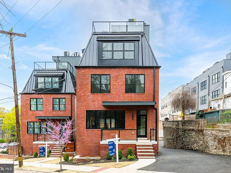 112 Righter St