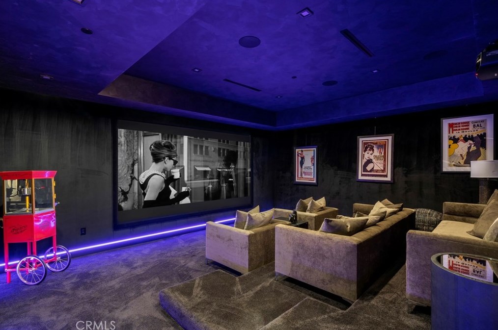 2630 Hutton Dr Beverly Hills, CA 90210