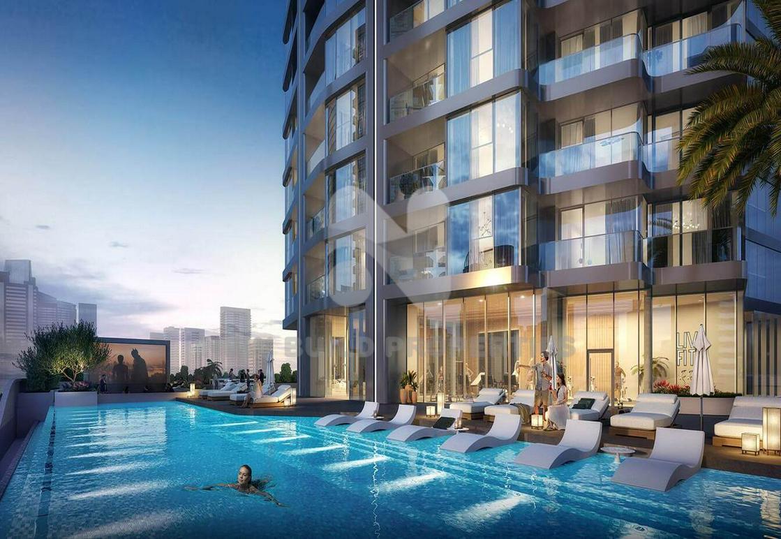 Luxurious Amenities and Breathtaking Views: Elevate Your Lifestyle