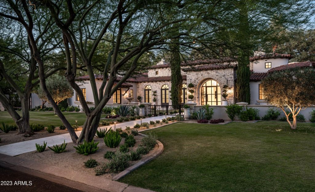 8601 N 59TH Place Paradise Valley, AZ 85253
