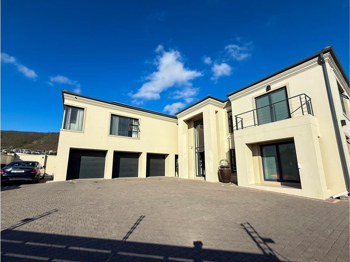 Parow/Baronetcy Estate/Western Cape