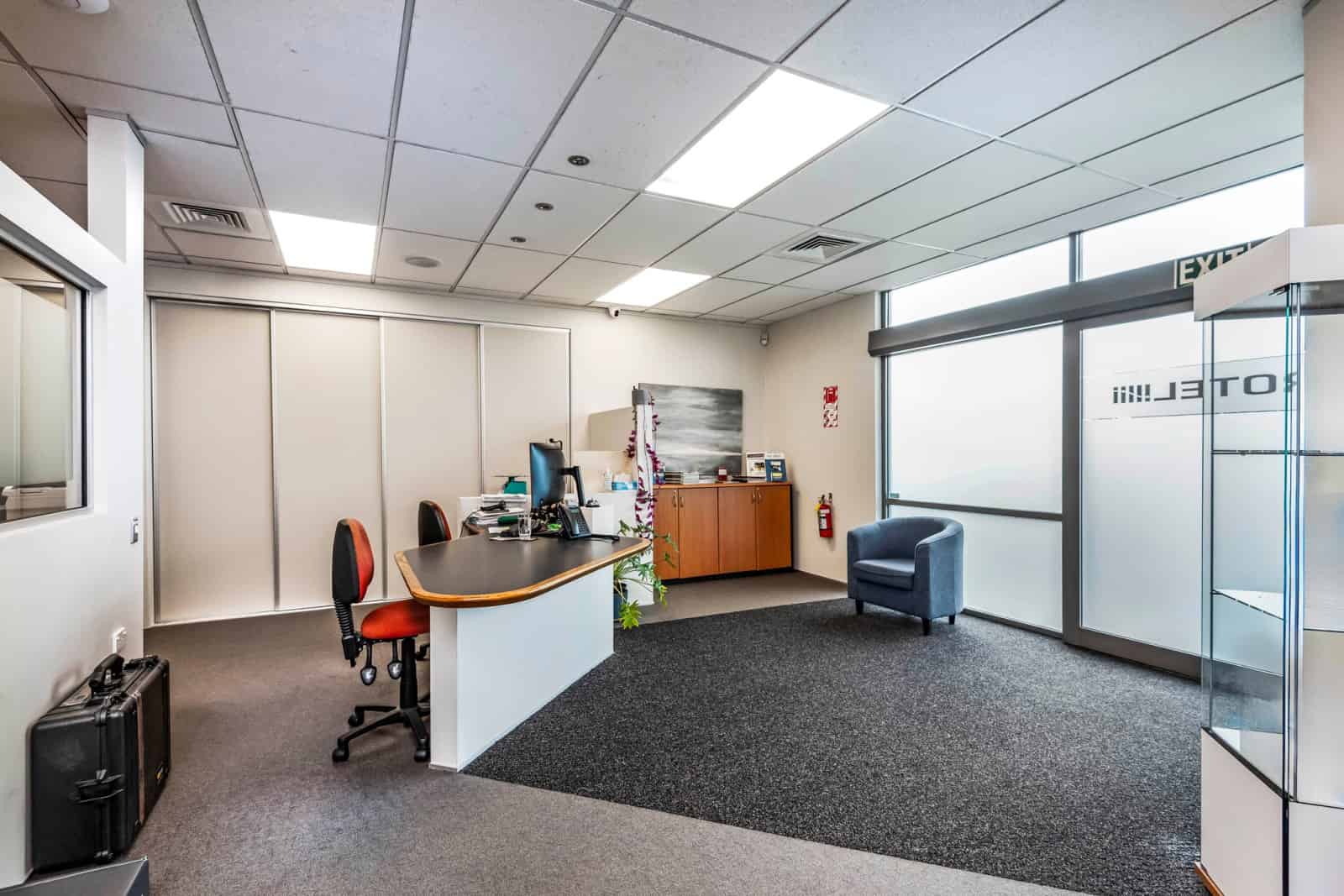Stylish ground floor office for sale or lease