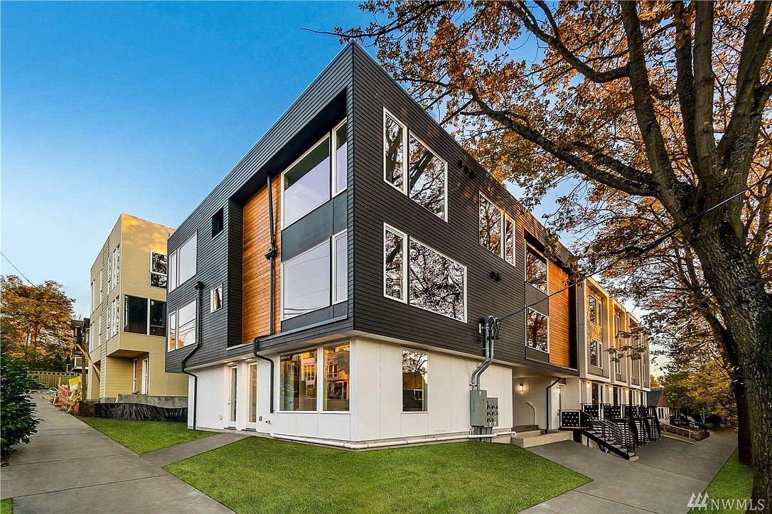 112 27th Ave S