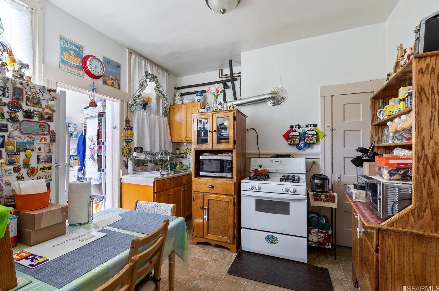 738 Treat Ave San Francisco, CA 94110