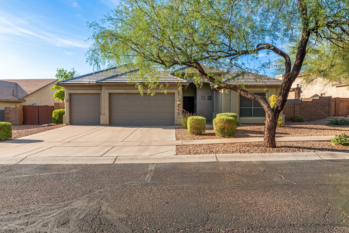 Fully Furnished Oasis w/ Pool & Wine Bar