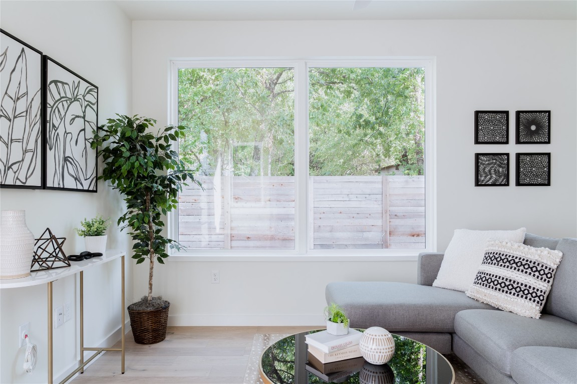 1176 Oakgrove Avenue #2