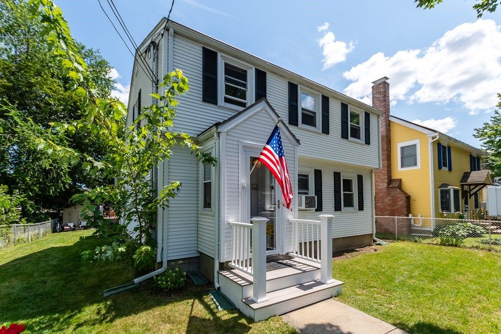 82 Rutland St