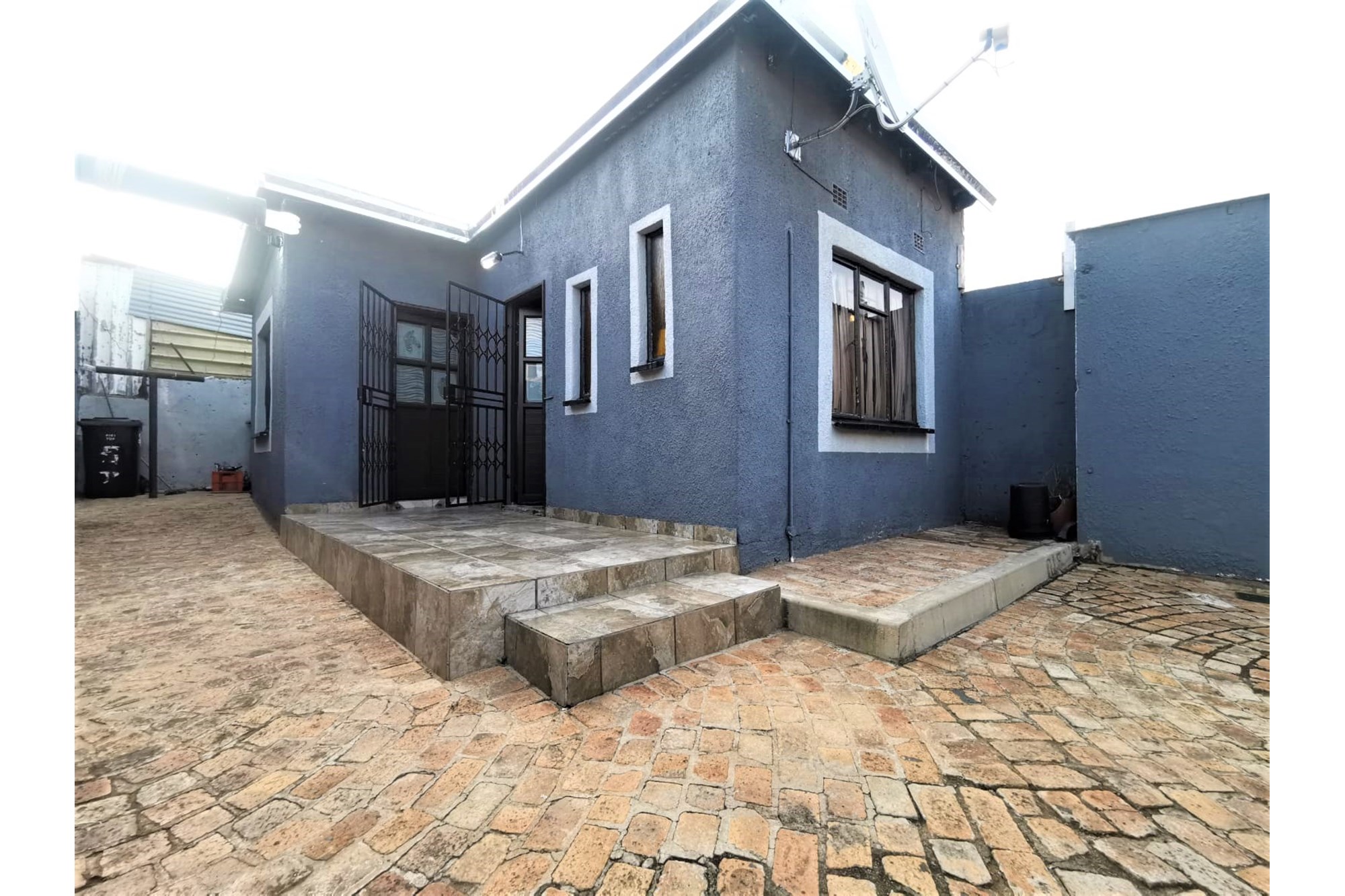 Soweto Jabavu, Gauteng
