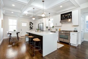 INCREDIBLE SINGLE FAMILY in SOMERVILLE!