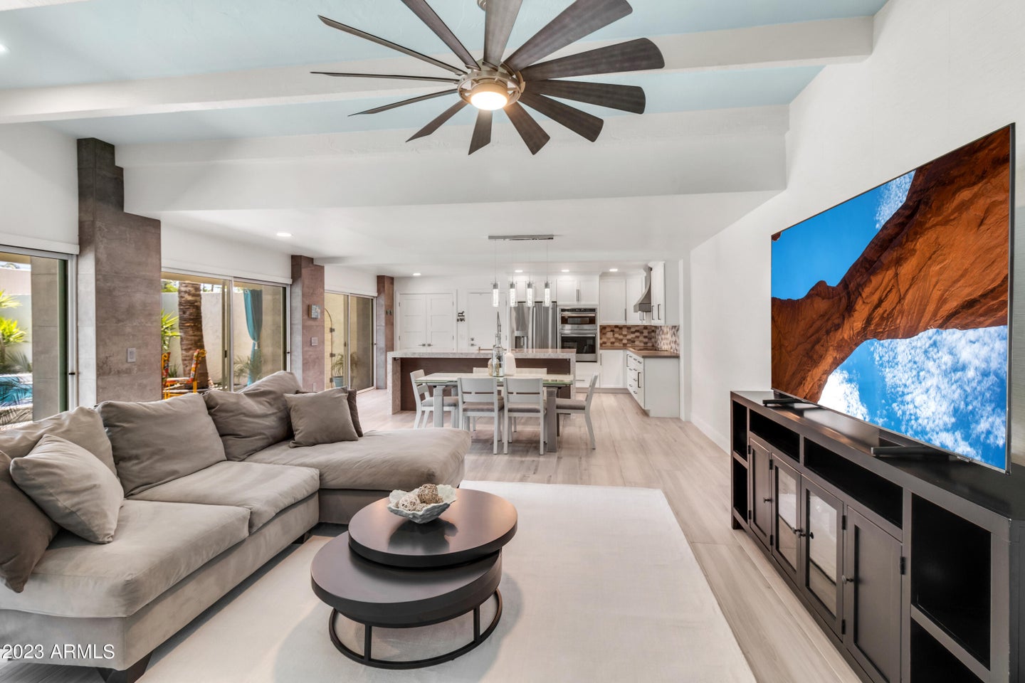 7258 E LOMA Lane Scottsdale, AZ 85258