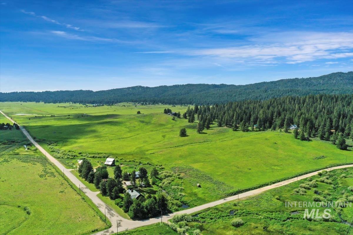 806 High Valley Rd