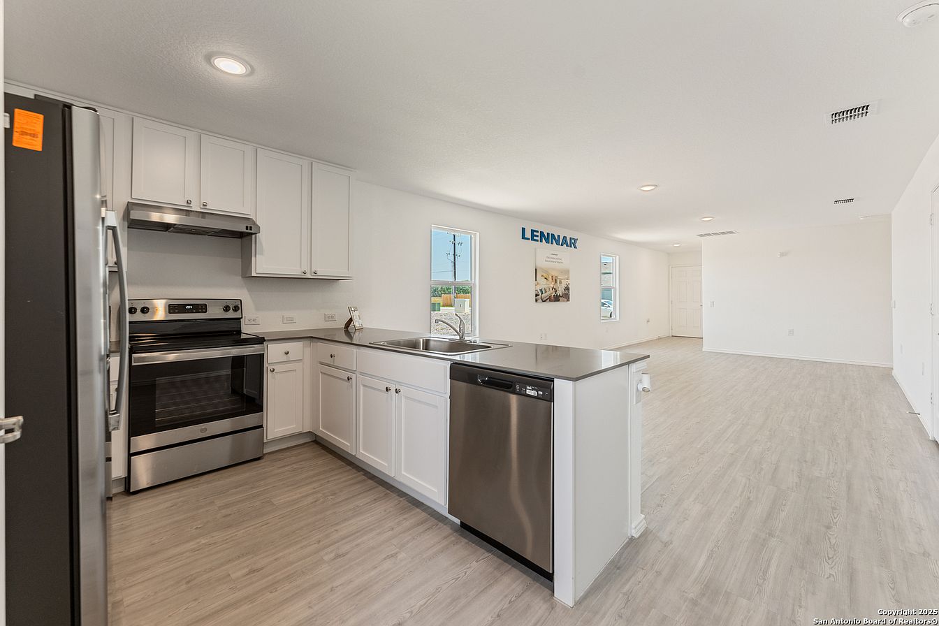 3707 Kurz Plaza