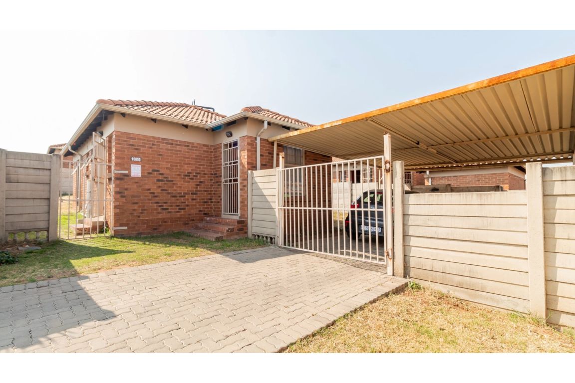 Centurion Thatch Hill Estate, Gauteng