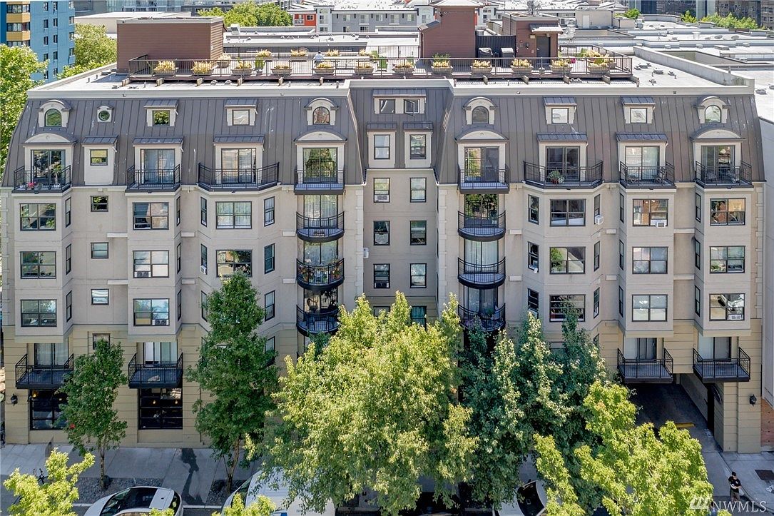 425 Vine St APT 516