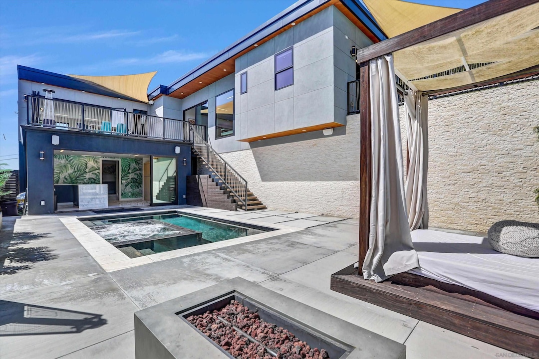 1892 Titus St, San Diego, CA