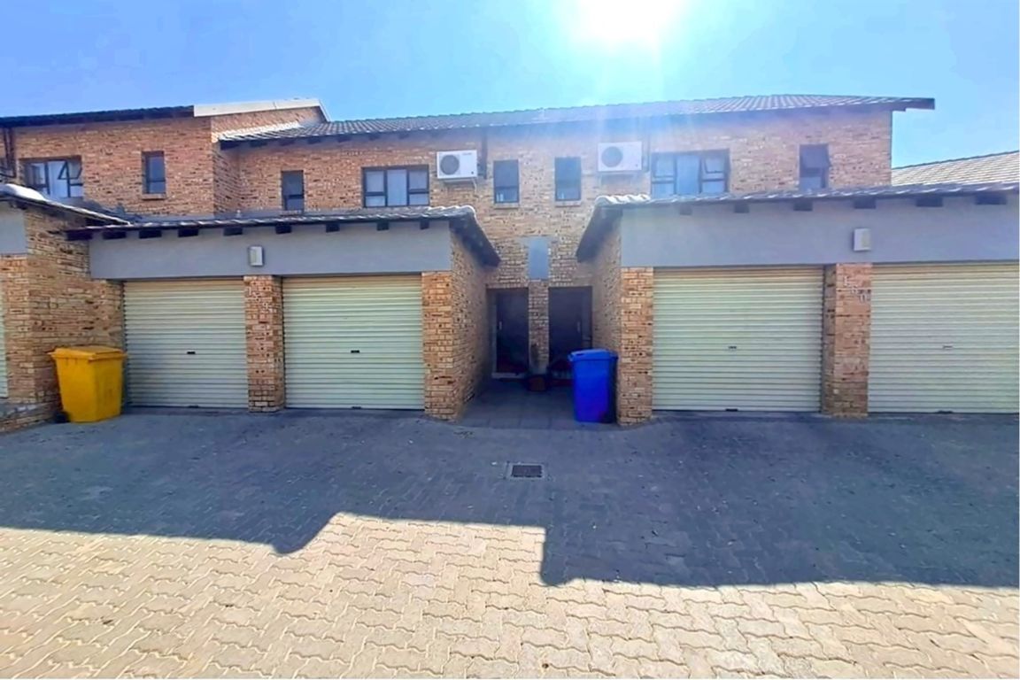 Centurion Rooihuiskraal North, Gauteng