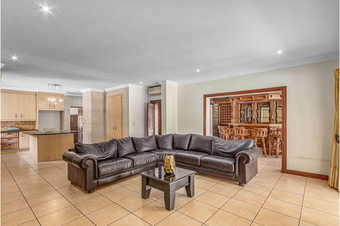 Summerset Estates, South Africa