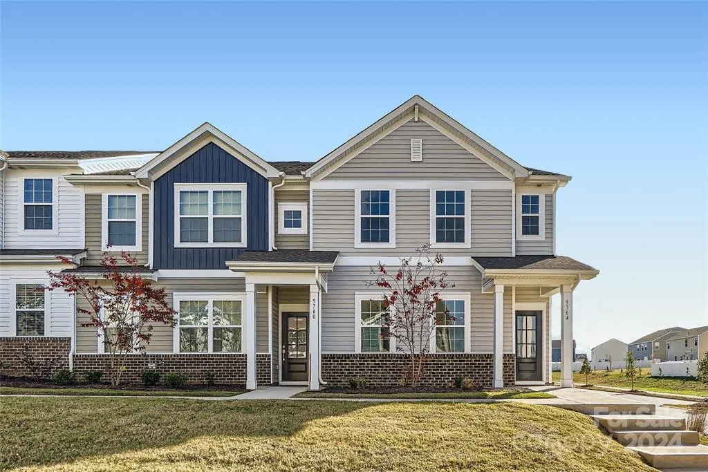 14043 Penbury Ln