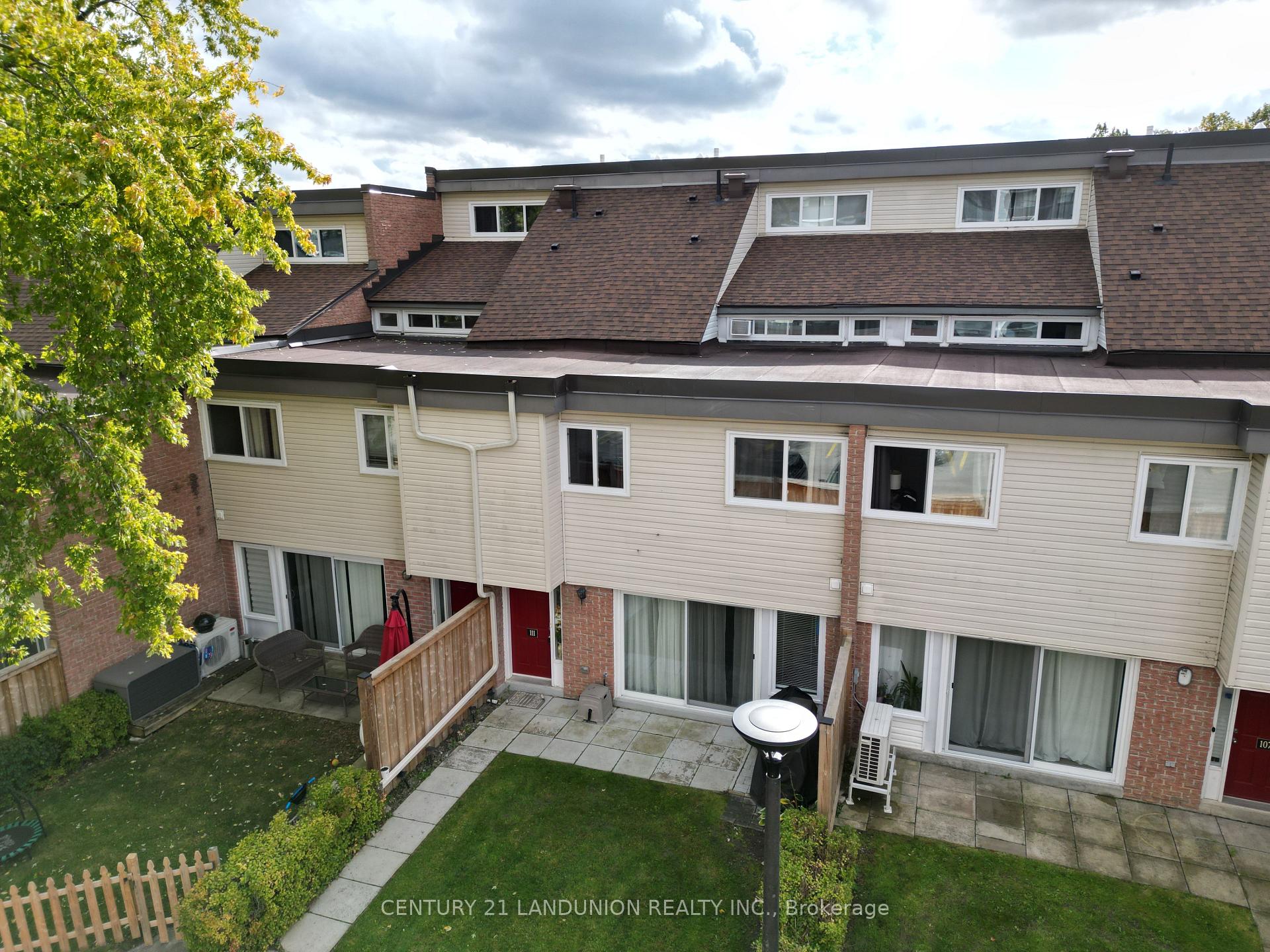 111 Milestone Crescent Cres, Aurora