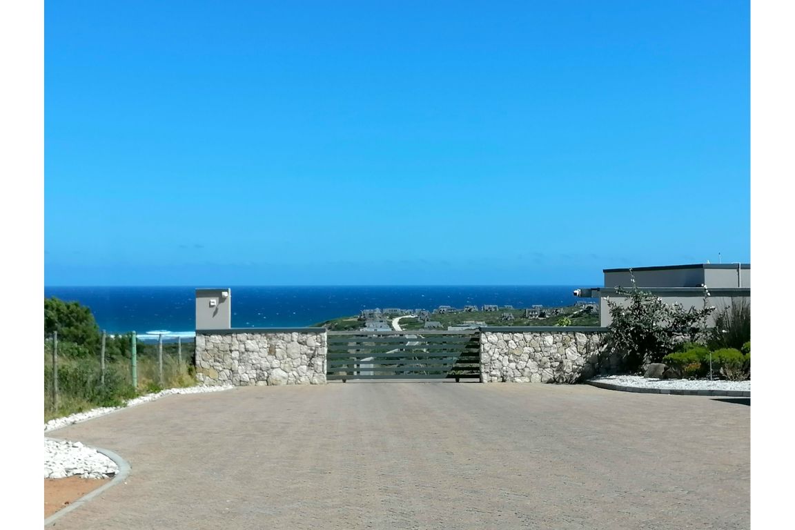 2 Paalvywer street Skulpiesbaai, Stilbaai Stilbaai Wes, Western Cape