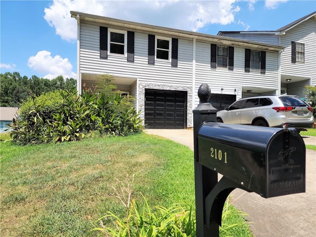 2101 Pine Tree Trail