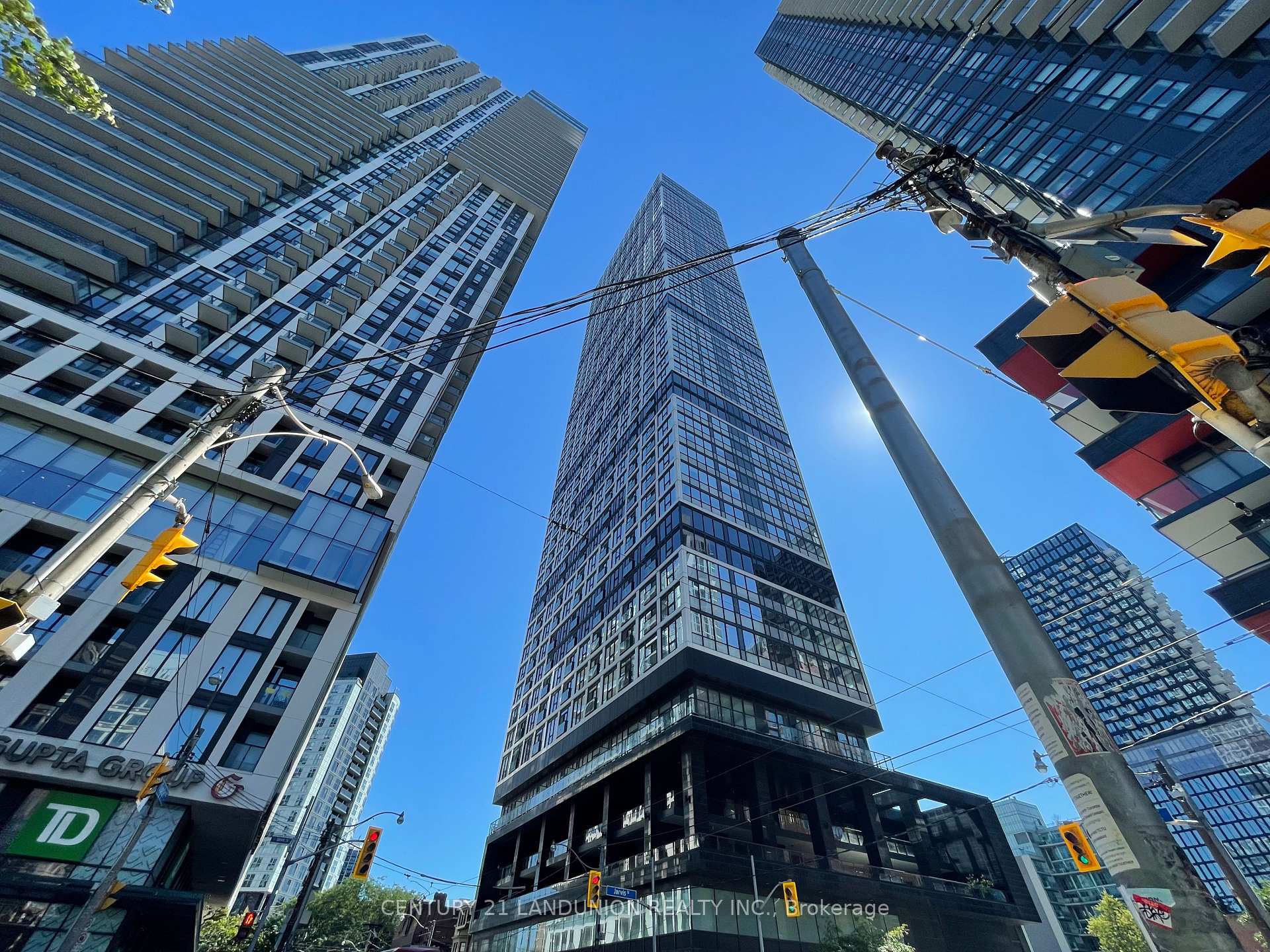 181 Dundas Street, 2905
