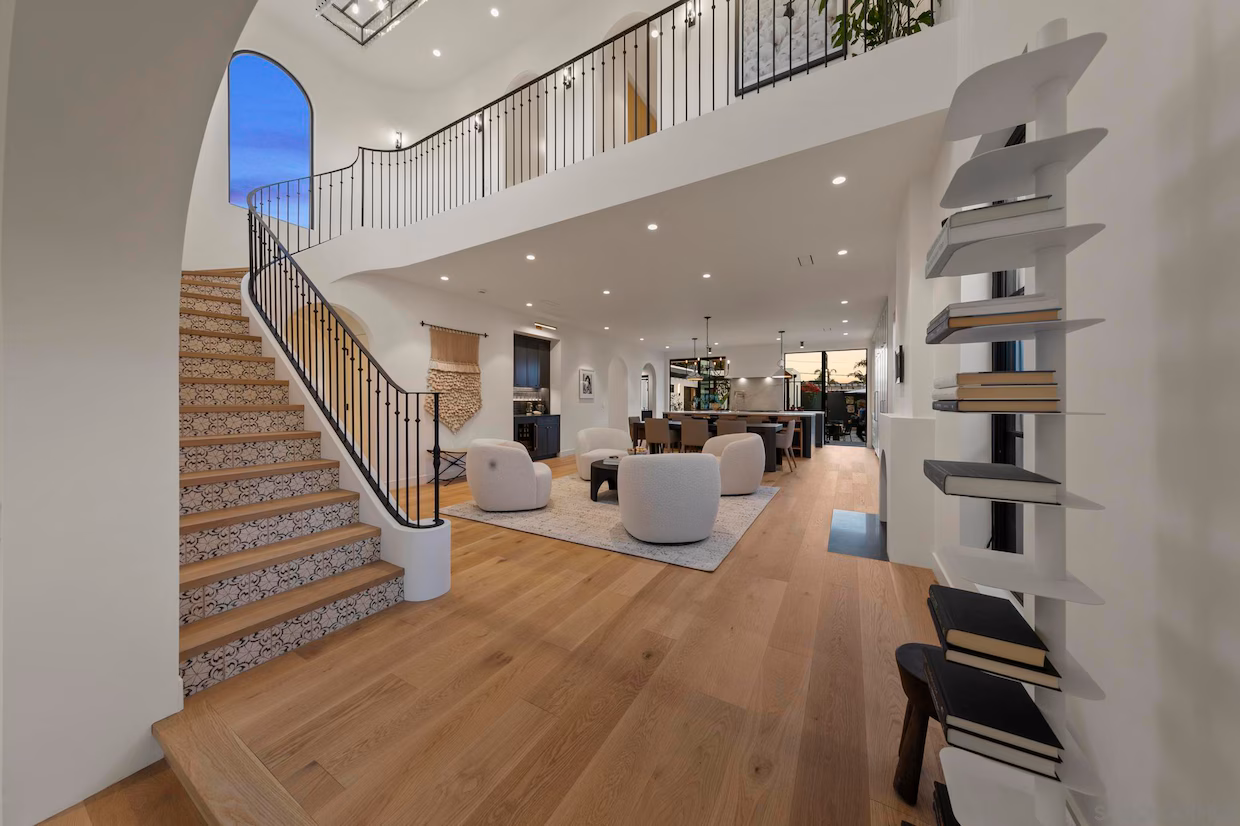 4223 Middlesex Dr, San Diego, CA