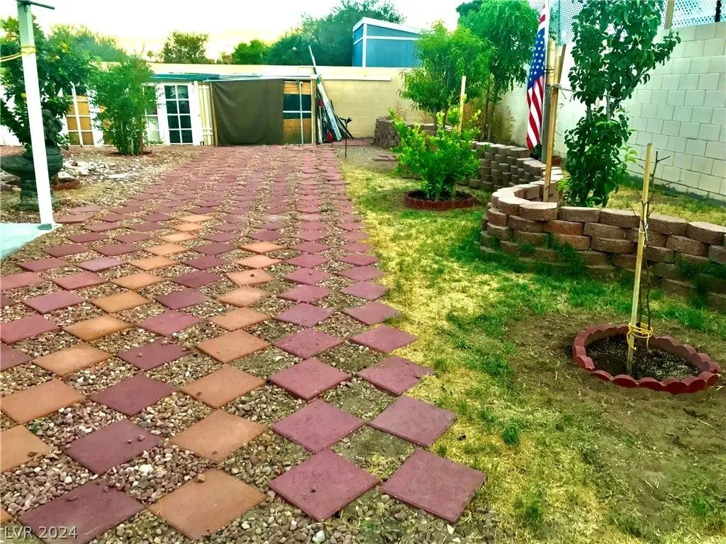 ,