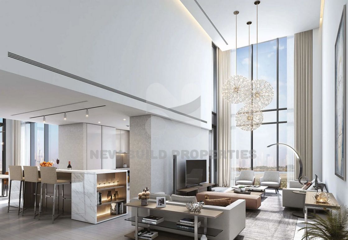 Luxury Waterfront Living: Unparalleled Views, Serene Oasis, and Vibrant Cityscape