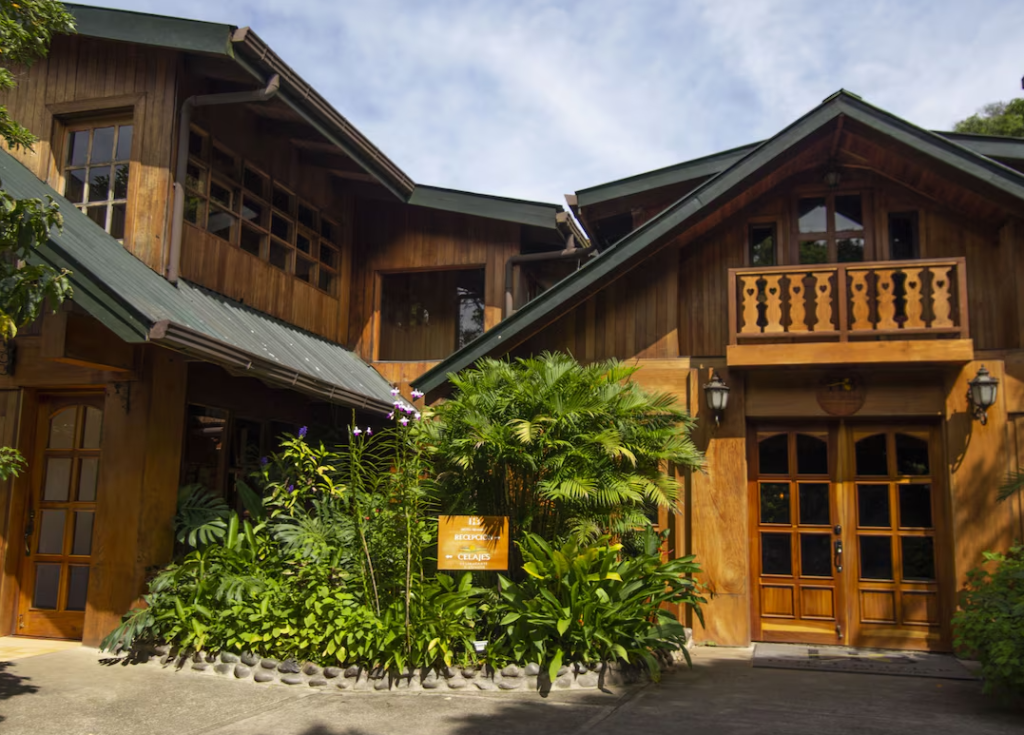 Five Star Cloud Forest Luxury Resort