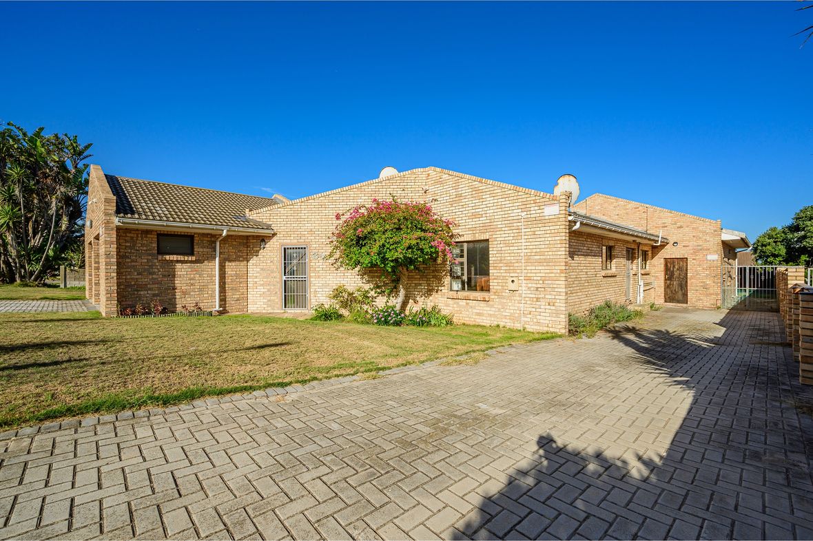 Bluewater Bay, South Africa
