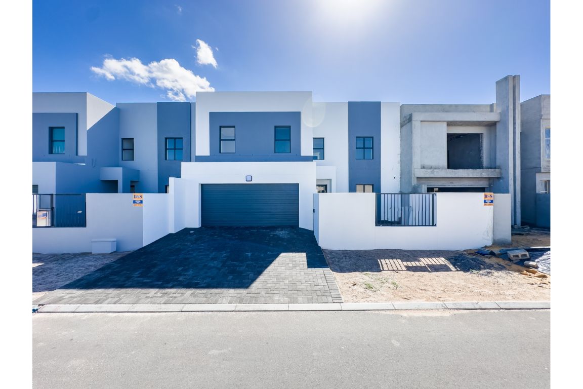 14 Faurea Street, Blouberg Sandown, Western Cape