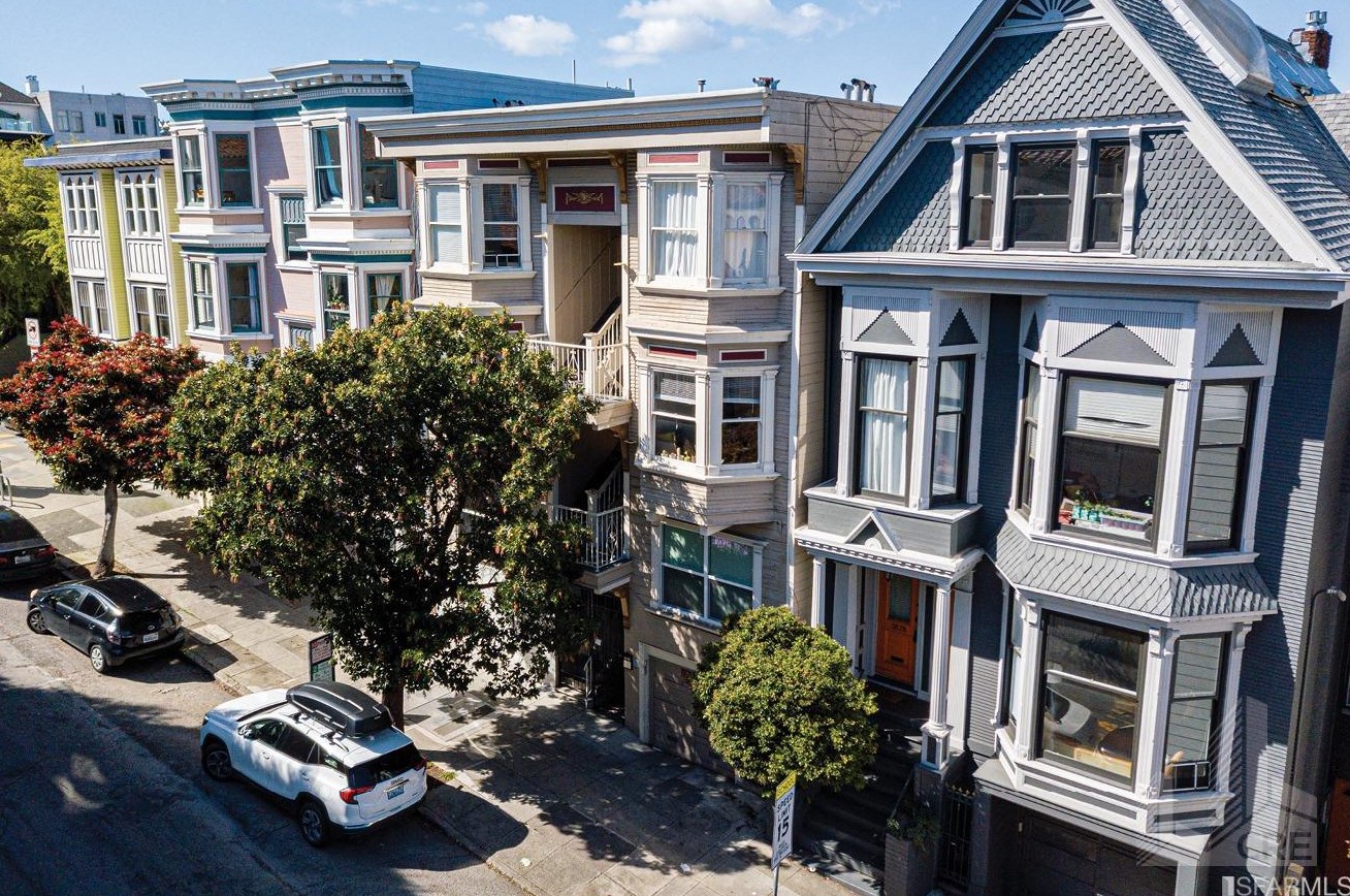 3632 24th St San Francisco, CA 94110