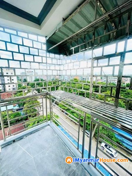 Modern Mini_Condo Living: Clean Room for Sale in Brand-New Building