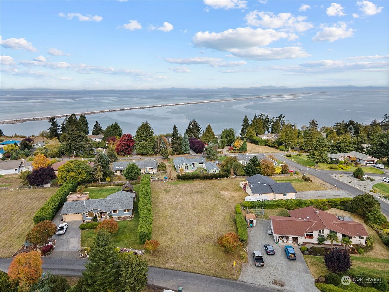 160 X Bay View Street