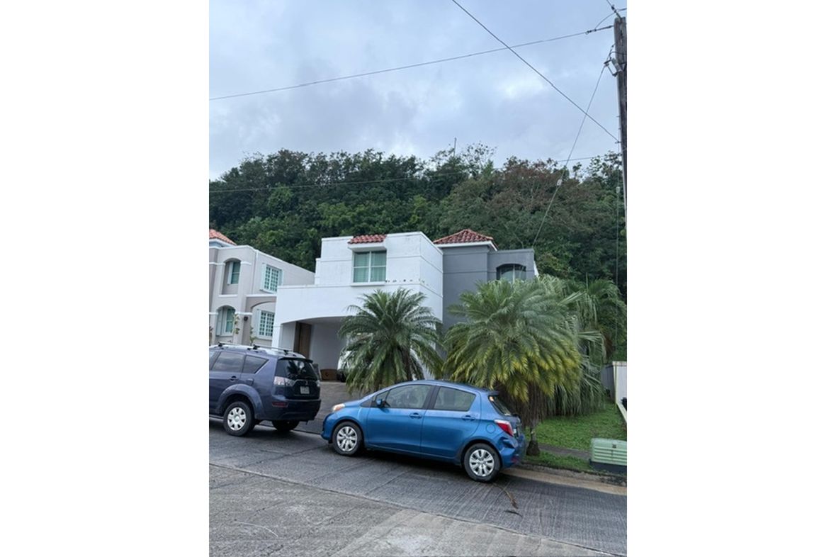 Riveredge Hills, Puerto Rico