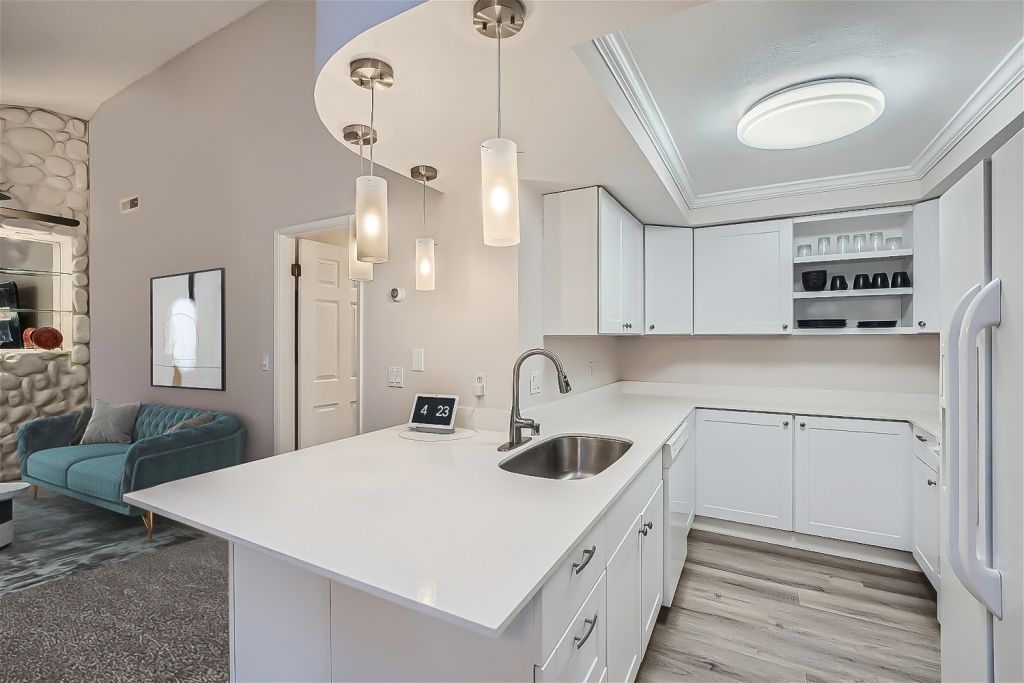 Renovated Kirkland Condo
