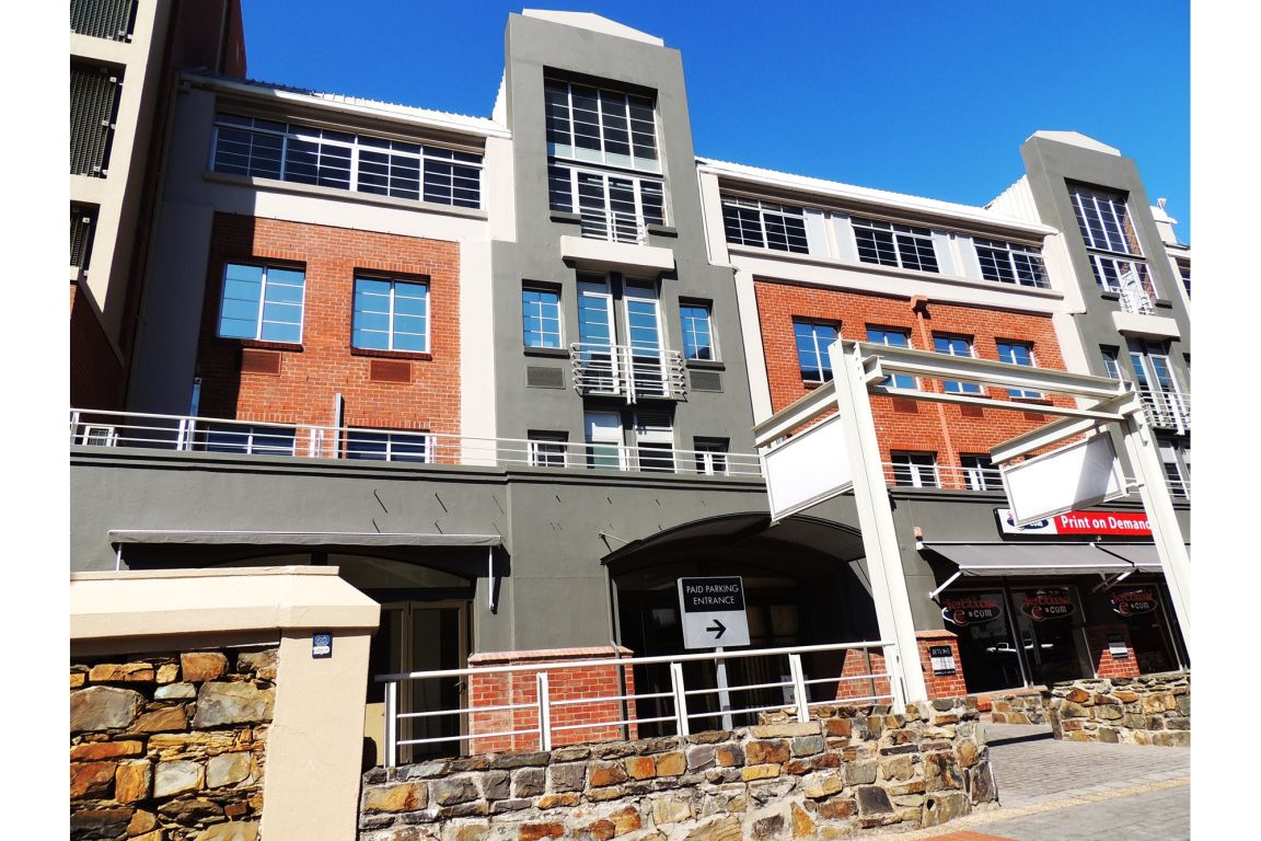 34 Somerset Road, Cape Town Green Point, Western Cape