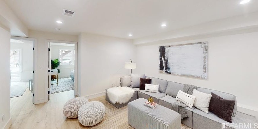 2082 33rd Ave San Francisco, CA 94116