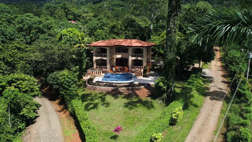 Stunning Ocean View Home in Paradise