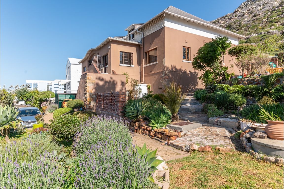68 Glen Road, Simons Town Glencairn, Western Cape
