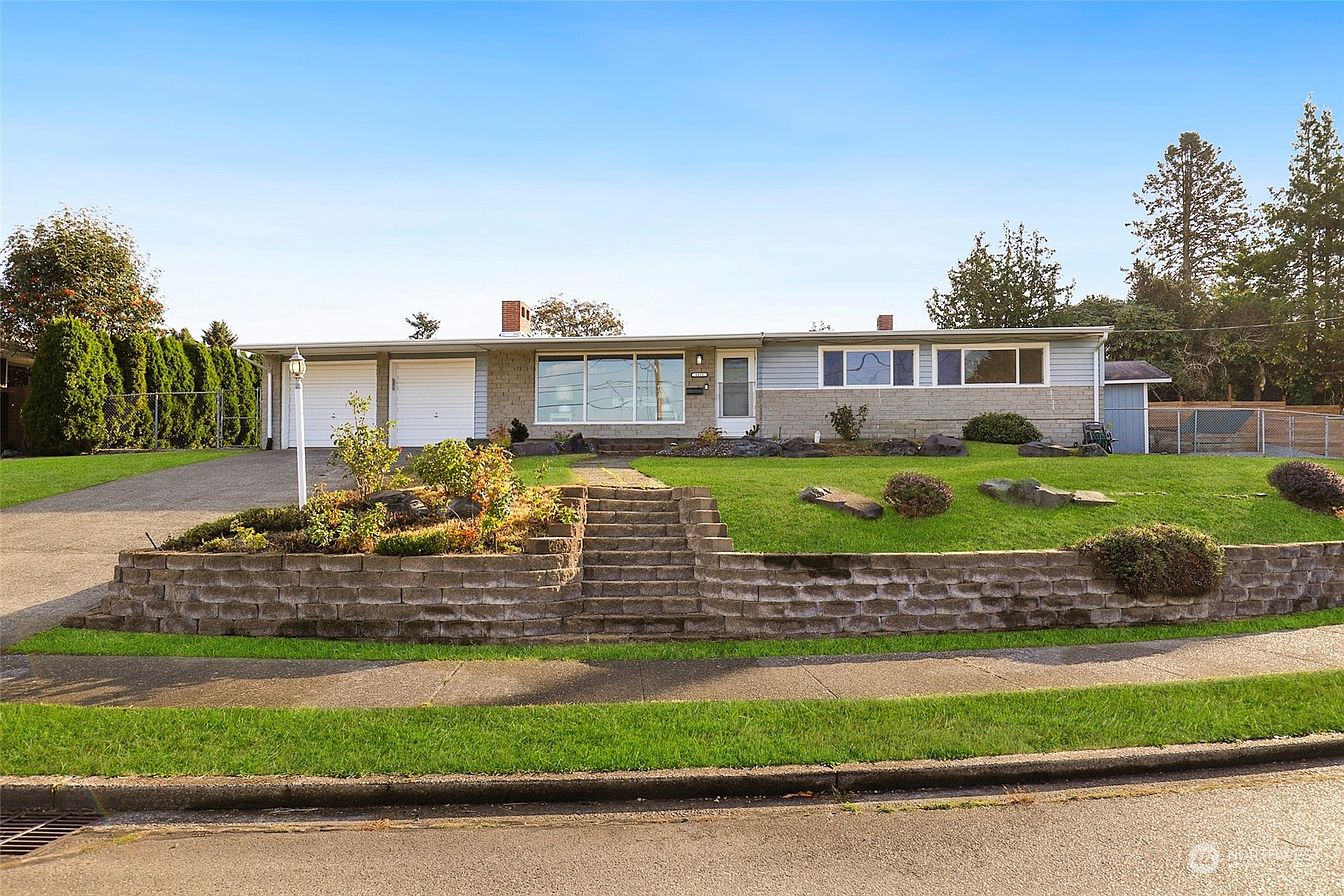 1111 Bridgeview Drive