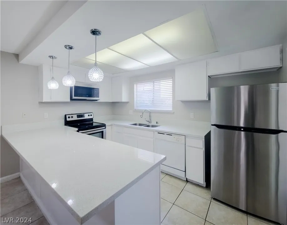 4461, Rich Dr Unit B