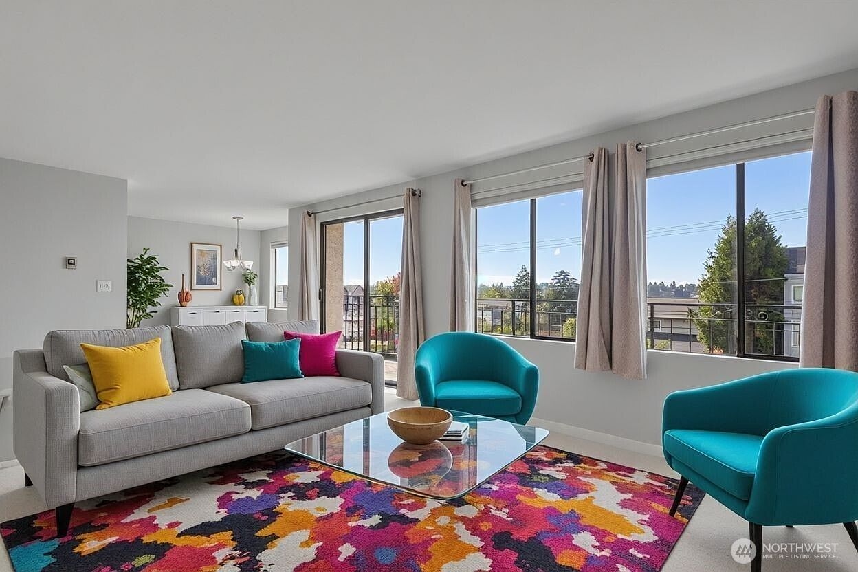 10106 Greenwood Avenue N #203